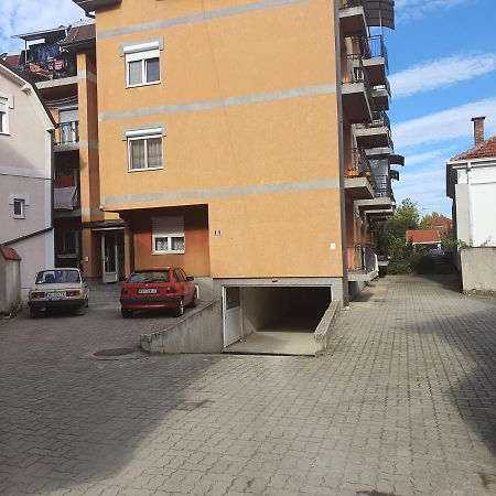 Apartman Lan - Free Parking Vranje Eksteriør bilde