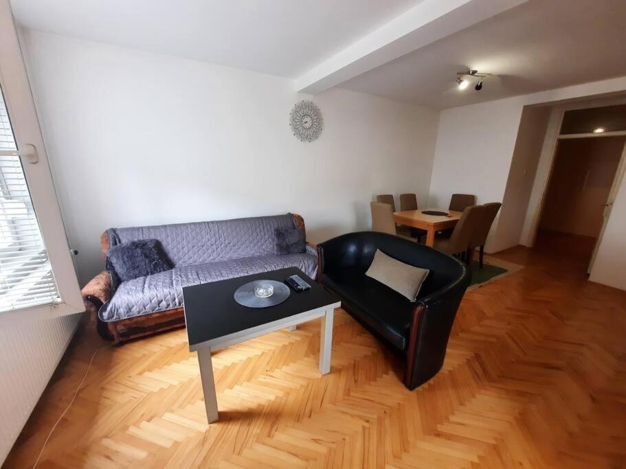 Apartman Lan - Free Parking Vranje Eksteriør bilde
